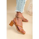 Fenzy Sandali S Kvadratno Peto, Kamelja Barva | Shoptok.si