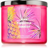 Bath & Body Works Pink Pineapple Sunrise mirisna svijeća 411 g