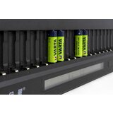 OXE Punjač za 20 AA baterija, sa zaslonom i 20 Varta 56706 R6 2100mAh NIMH basic baterija za punjenje | shoptok.hr