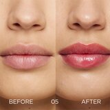 Clarins Lip Oil Balm hidratantni i hranjivi balzam za usne 2.9 g Nijansa 05 cherry | shoptok.hr