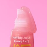 Essence Say It With Juicy Little Sunshine svjetlucavo sjajilo za usne nijansa 05 Awesome Apple 10 ml | shoptok.hr