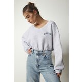 Happiness İstanbul Women's Gray Melange V-Neck Oversize Crop Knitted Sweatshirt Cene