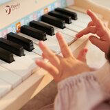 Classic World drveni dječji klavir s knjigom s notama | shoptok.hr
