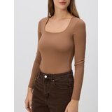 Reserved Bodi četvrtasta izreza - zlatnosmeđe | shoptok.hr
