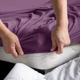 Restilo Vijolična napenjalna rjuha iz jerseyja 160x200 cm Amber – | Shoptok.si
