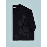 Reserved T‑shirt s čipkastom aplikacijom - crno | shoptok.hr