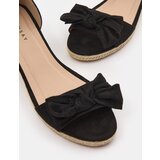 Sinsay Sandale s platformom i zatvorenom petom | shoptok.hr