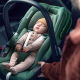 Maxi-Cosi otroški avtosedež pebble™ 360 i-size (40-83 cm) essential green | Shoptok.si
