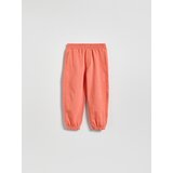 Reserved Pamučne jogger hlače - crvena | shoptok.hr