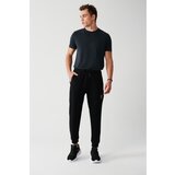 Avva Men's Black Black Lace-up Waist Elasticized Cotton Breathable Standard Fit Regular Cut Jogger Tracksuit Cene
