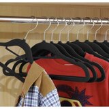 Ruhhy baršunaste vješalice za odjeću 45 cm, set 20 kom, crne | shoptok.hr