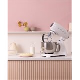 Smeg SMF05WHEU Kuhinjski stroj bel v W, stilu 50-ih let, 1000 4,8 litrski za in posoda mešanje dodatki | Shoptok.si