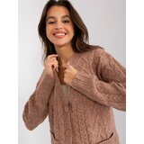 Fashion Hunters Light brown cable knitted sweater Cene