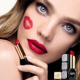 Guerlain KissKiss Tender Matte dolgoobstojna šminka z mat učinkom odtenek 910 Wanted Red 3.5 g | Shoptok.si