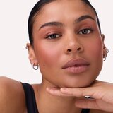 Catrice Eye Blusher tekuće sjenilo za oči sa šljokicama nijansa 030 Berry Haze 7 ml | shoptok.hr