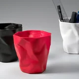 crvena šalica za olovke Pen