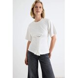 TRENDYOLMILLA Trendyol ženska majica Twoaw27Ts00014, ecru | Eponuda.com