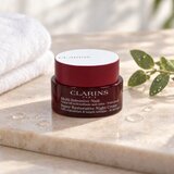 Clarins Super Restorative Night noćna krema All Skin Types Cream 50 ml Slike