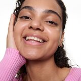 Essence Milky Glazed Glass Skin Sprej | Eponuda.com