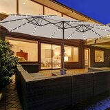 Vrt 470 cm velik dvojni ni senčnik z 48 solarnimi LED lučkami in podstavkom - bež barve | Shoptok.si