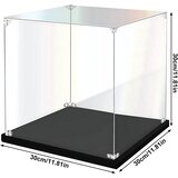 Generic 30 cm akrilna vitrina s črnim podstavkom | Shoptok.si
