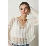 Happiness İstanbul Women's White V-Neck Ripped Detail Seasonal Crop Knitwear Sweater Cene