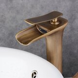 BEELEE armatura za umivalnik z učinkom slapa | Shoptok.si