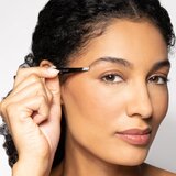 Tweezerman Slant Tweezer Black Matte pinceta poševna 1 kos | Shoptok.si
