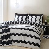 Sassy B Črno-bela podaljšana posteljnina za zakonsko posteljo 230x220 cm Waves – | Shoptok.si