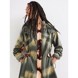 Desigual Prehodna jakna kaki / oliva / pastelno zelena / roza / bordo | Shoptok.si