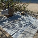 Linen Tales Lanena odeja za na plažo 140x170 cm Allure Stripe – | Shoptok.si
