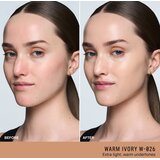 Bobbi Brown Serum Silk Foundation lahki tekoči puder s posvetlitvenim učinkom odtenek Warm Ivory 30 ml Slike
