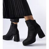 Gemre Black ankle boots with a chunky heel Itaf | ePonuda.com