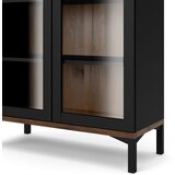 Tvilum Črna/v naravni barvi vitrina v orehovem dekorju 89x203x36 cm Roomers – | Shoptok.si
