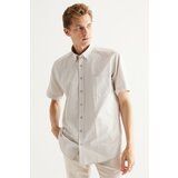 ALTINYILDIZ CLASSICS Men's White-beige Comfort Fit Comfy Cut Buttoned Collar Check Short Sleeve Shirt. Cene