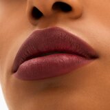 MAC Cosmetics Locked Kiss 24h Lipstick dolgoobstojna šminka z mat učinkom odtenek Vixen 1,8 g | Shoptok.si