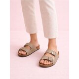 Sinsay Natikače s nitnama i kopčama | shoptok.hr