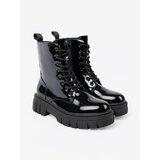 Shelvt Black patent workers on a massive sole | Shoptok.si