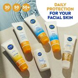 Nivea SUN UV FACE lahka matirajoča krema za obraz za sončenje SPF 50 50 ml | Shoptok.si