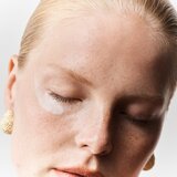 Omorovicza Daily Vitamin C Eye posvjetljujuća krema za područje oko očiju s vitaminom C 15 ml | shoptok.hr