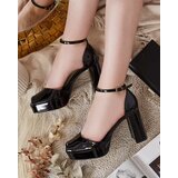 Resti Women's Lefeyoa lacquered post sandals | Shoptok.si