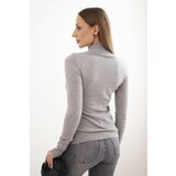 Kesi Włoski Women's viscose sweater with a collar and decorative buttons on the sleeves gray | shoptok.hr