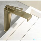ELITE EDITION Dizajnerska kopalniška armatura z vodopadnim učinkom - BBS1257 — Krom — Visoka | Shoptok.si