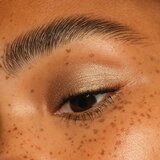 Essence Blur Nude senka za oči u stiku 06 Iced Mocha | Eponuda.com