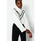 Trendyol Sweater - Ecru - Regular fit Cene