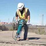 Makita HM1812 1 1/8" unutarnji šesterokutni-čekić za brtvljenje 2000 W | Eponuda.ba