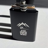Na vrhu crna pljoska 230ml - uvek ima mesta | ePonuda.com