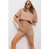 Trend Alaçatı Stili Women's Beige Polo Neck Crop Blouse And Shorts Woven Bottom Top Set