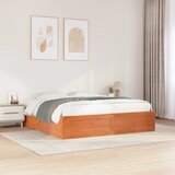 Maison Chic Posteljni okvir - Dvoposteljna postelja - Zakonska postelja brez vzmetnice vošč. rjava 200x200 cm borovina-J4635, (21776929) | Shoptok.si