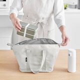 YAMAZAKI Svetlo siva hladilna torba 8 l Tower – | Shoptok.si
